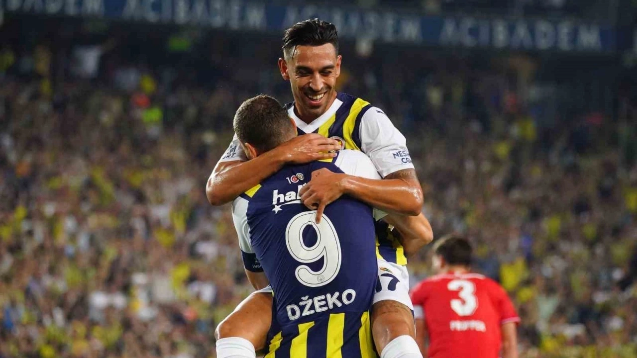 Fenerbahçe o isimle sözleşme uzatmaya hazırlanıyor