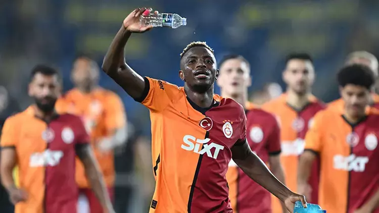 Galatasaray, Yunan temsilcisi PAOK'u İzmir Marşı ile evine yolladı! G.Saray:3 - PAOK:1