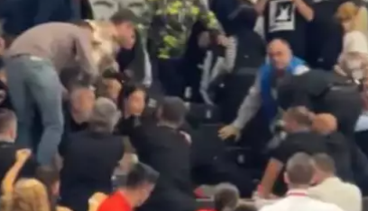 AK Partili Başkan ile Beşiktaşlı yönetici birbirlerine girdi!