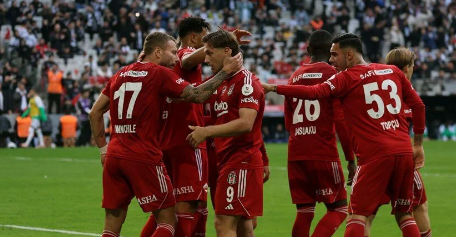Beşiktaş Konyaspor'u farklı yendi