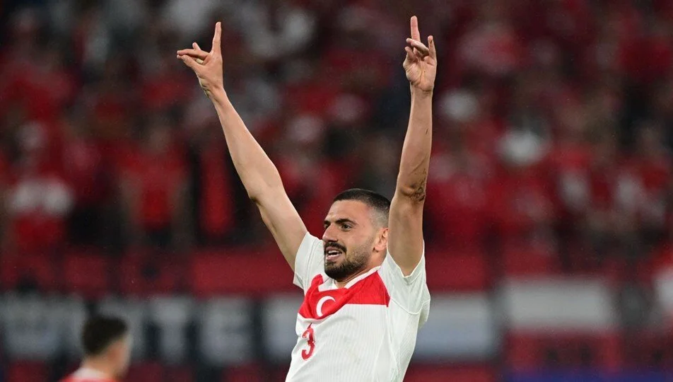 Merih Demiral'dan U16 Milli Takımına büyük jest!