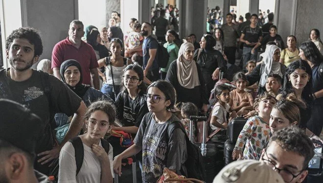 Türk vatandaşlarının Lübnan'dan deniz yoluyla tahliyesi başladı