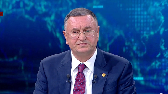 Lütfü Savaş'a partiden ihraç şoku!