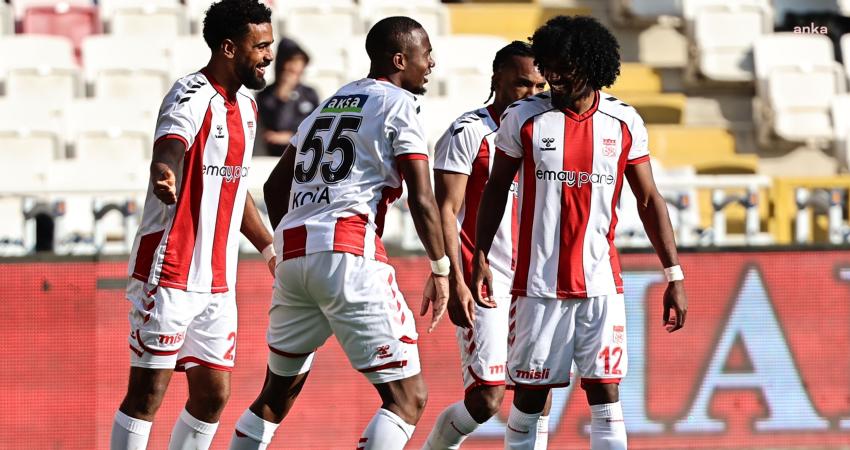 Sivasspor, Rizespor'u 2 golle geçti