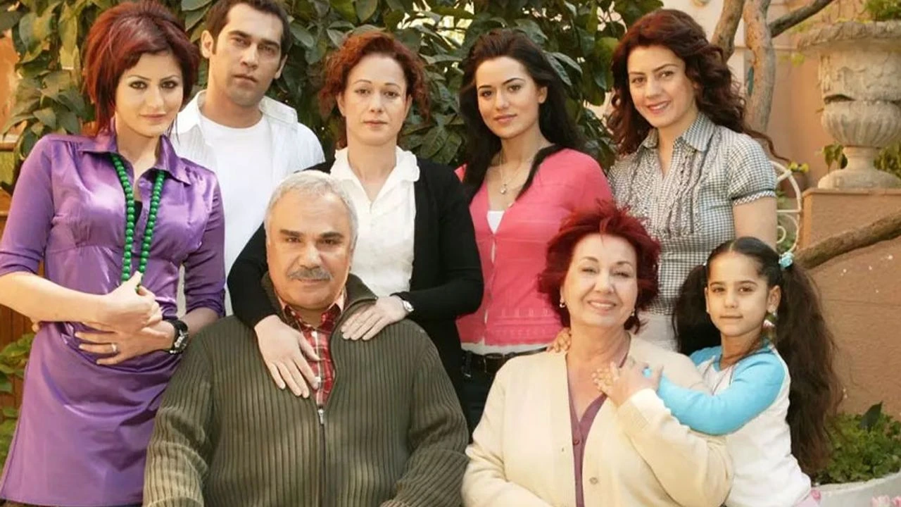 'Yaprak Dökümü'nün yıldızları yıllar sonra bir arada
