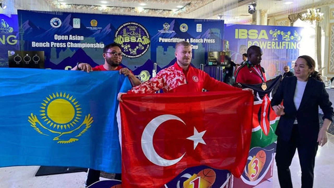 Çankayalı sporcu Gülistan Özdemir 3 dünya rekoru kırdı