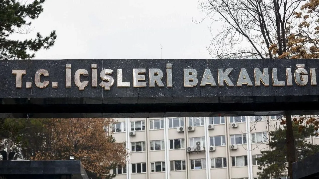 İçişleri Bakanlığı'ndan 30 Büyükşehir ilçesine kaymakam yerine vali atanacağı iddiaları hakkında açıklama