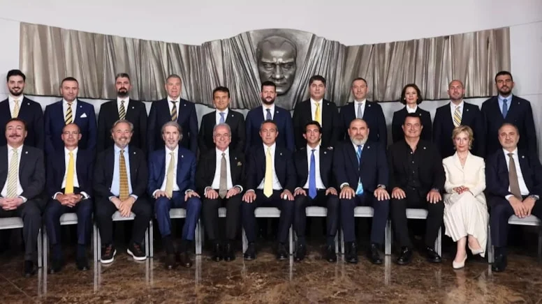 Acun Ilıcalı'dan sonra iki istifa daha