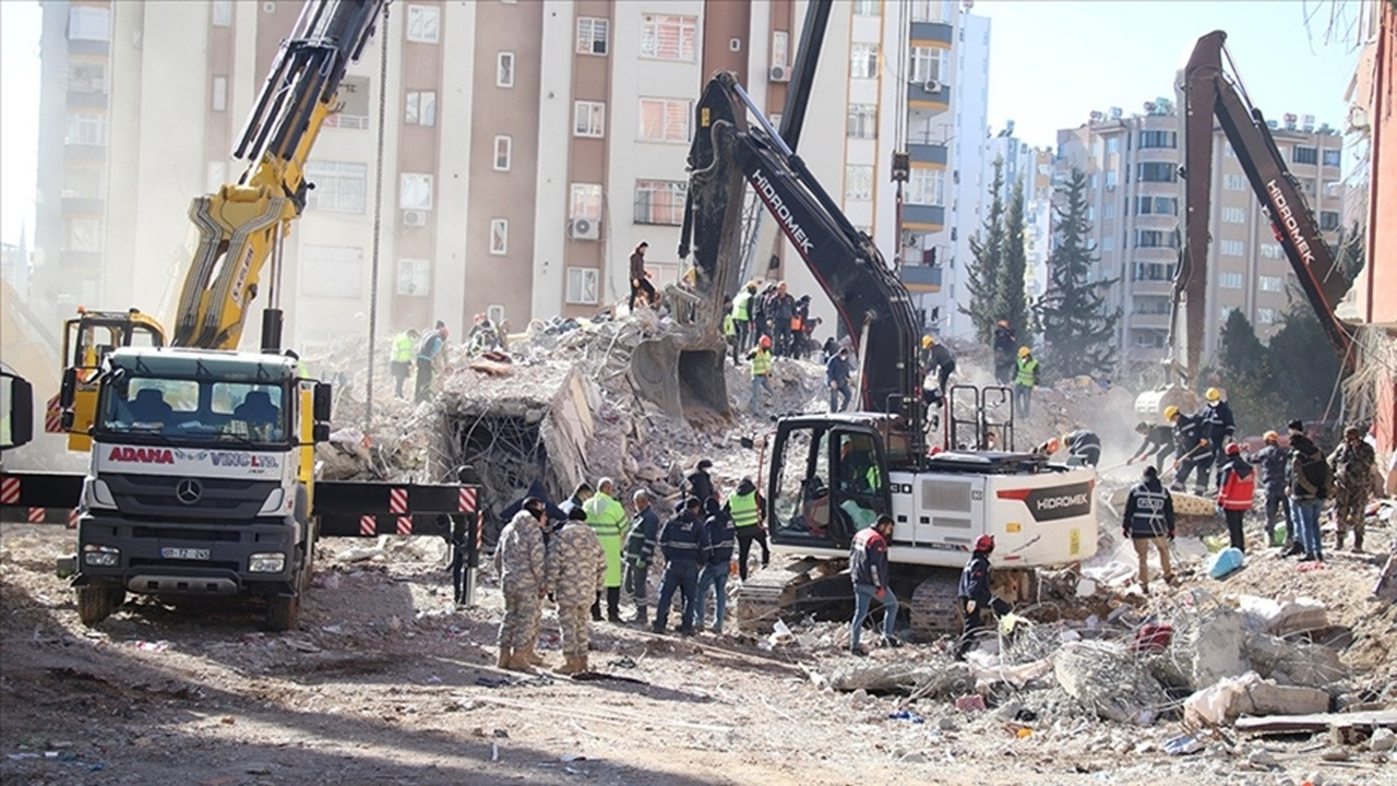 Depremde 151 kişiye mezar olan Palmiye Sitesi davasında hapis cezası
