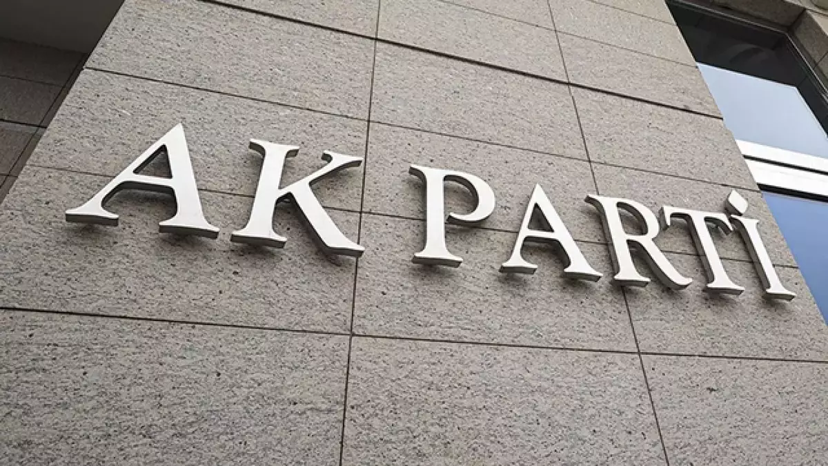 AKP cephesinden Özgür Özel'e