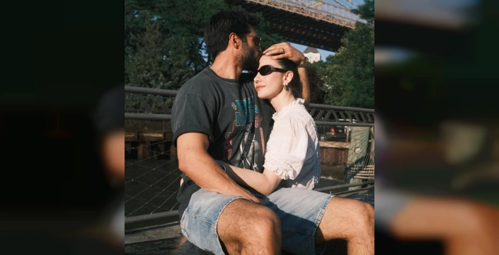 Özge Gürel ve Serkan Çayoğlu'nun Amerika'dan romantik kareleri