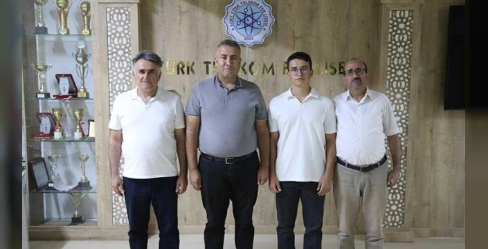 Siirt'te başarı: Kuruş, AYT'de 80 soruyu da doğru yanıtladı