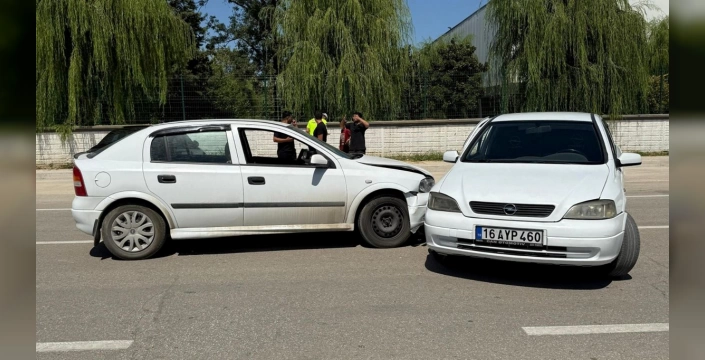 İnegöl'de trafik kazası: 2 yaralı