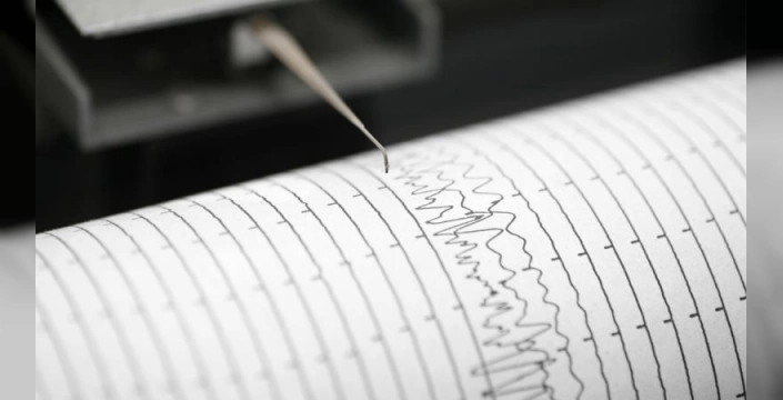 İran'da 5.4 şiddetinde deprem