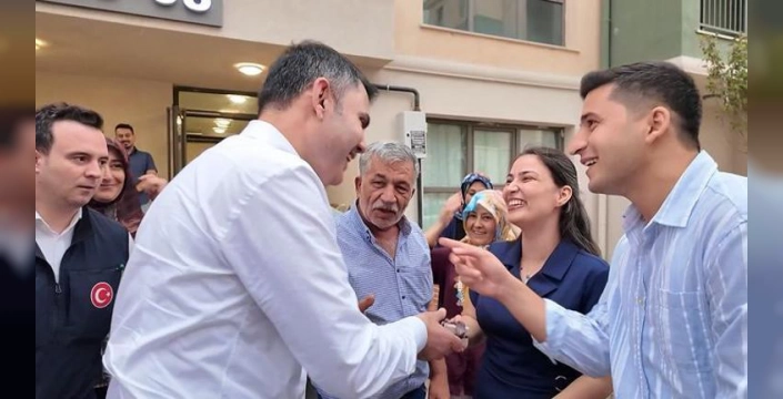 Murat Kurum Adıyaman'da: Deprem konutları ve esnaf ziyaretleri