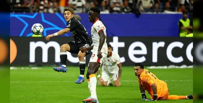 Galatasaray, Frankfurt'a 5-1 yenildi