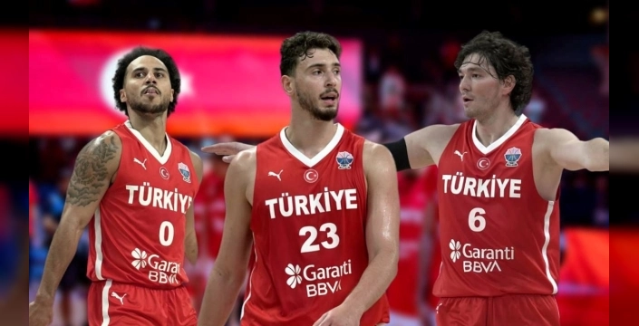 Türkiye - Polonya maçı: 12 Dev Adam yarı finale yükselmek için sahada