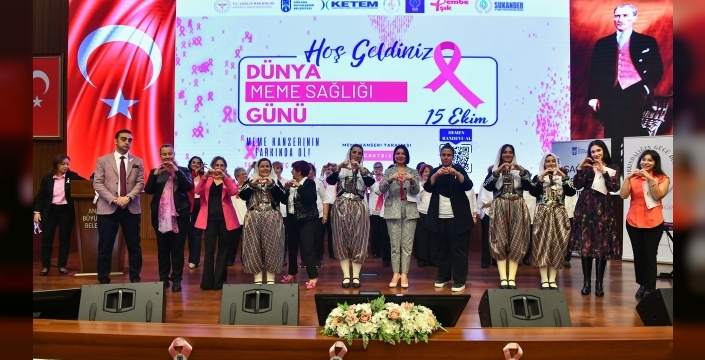 Ankara'da pembe ışıklar meme kanseri farkındalığına dikkat çekti