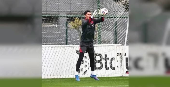 Berke Özer'den TFF'ye yanıt: 'Kamptan kendi isteğimle ayrıldım, izinsiz değil'