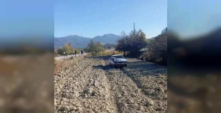 Gölhisarda feci kaza: Motosiklet sürücüsü can verdi, 2 yaralı!
