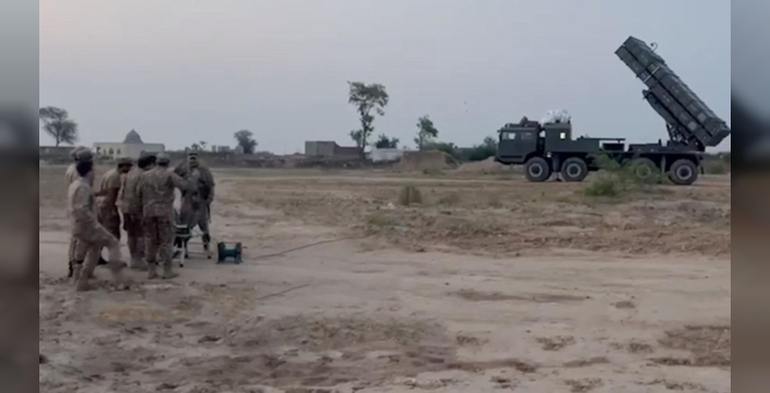 Pakistan ve Afganistan arasında 48 saatlik ateşkes