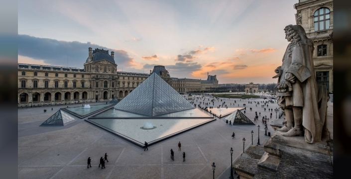 Louvre Müzesinde güvenlik tedbirleri: Soygun sonrası önlemler artırılıyor