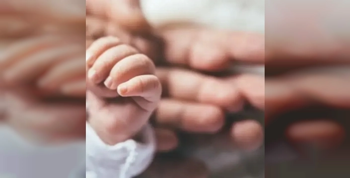 Deprem bebek yeni yuvasında: Enkazdan kurtulan minik, devletin emaneti oldu