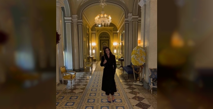 Esra Bilgiç ve Faruk Sabancı, İtalya'da aşk dolu tatil anlarını paylaştı