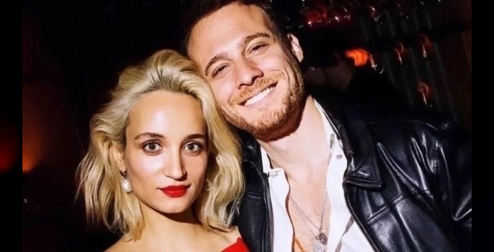 Kerem Bürsin'den sürpriz aşk: Liseli aşıklar gibi mesajlaşıyorlar!