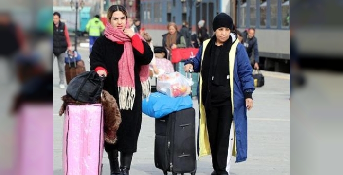 Van'da yılbaşı coşkusu: İranlı turist akını başladı
