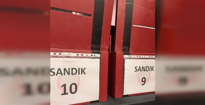 Gençlerbirliği kongresi hukuk savaşına dönüştü: 2 bin üye dışarıda, bin yeni üye içeride