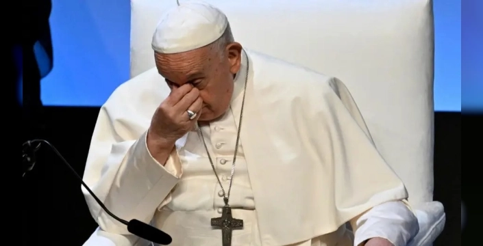 Şok belgeler: Epstein'in eli Papa Francis'e kadar uzandı, Bannon ile gizli yazışmalar ortaya çıktı