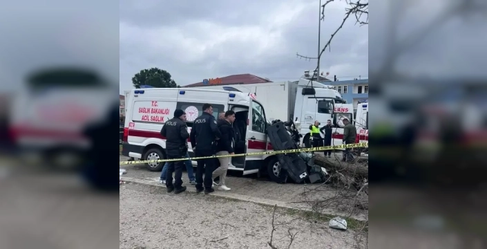 Ambulans kazasında acı kayıp: Şoför yaşamını yitirdi