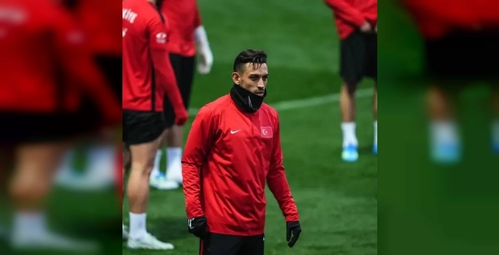 Milli futbolcu İrfan Can Kahveci'den olay sözler: 'Türk milletini tanıyamadılar galiba