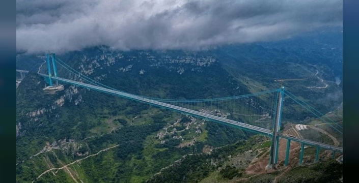 Mühendislik Harikası: Dünyanın En Yüksek Köprüsü Cam Detaylarıyla Turizme Açıldı