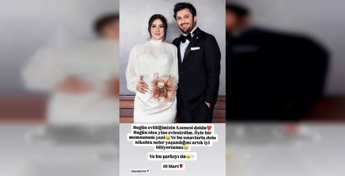 Yasemin Sakallıoğlu, evlilik yıl dönümünü stadyumda kutladı