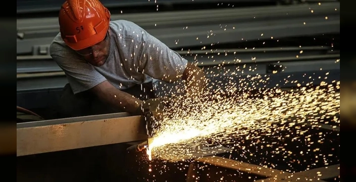 Yatırım teşviklerinde imalat sanayisi liderliği elinde tutuyor