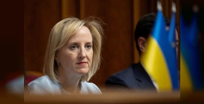 ABD'nin Kiev Büyükelçi Vekili Julie Davis istifa etti