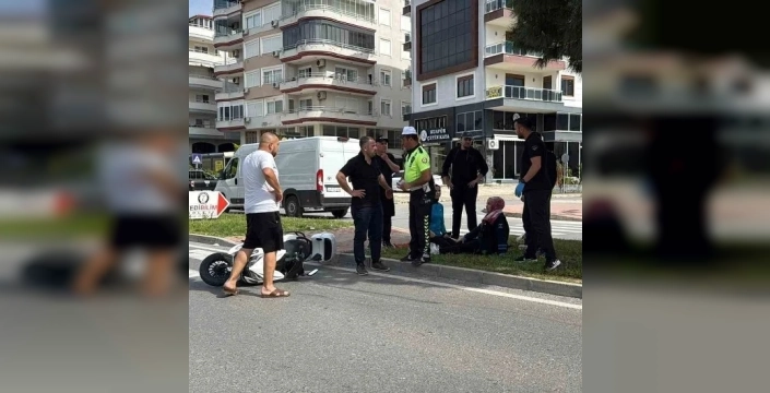Antalya'da ölümcül kaza: İki motosiklet çarpıştı, 3 yaralı