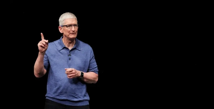 Apple'da büyük değişim: Tim Cook koltuğu devrediyor, yeni CEO Ternus!
