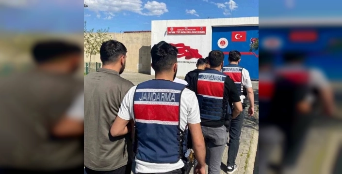 Batman'da nefes kesen operasyon: Milyonlarca liralık bahis vurgunu ve uyuşturucu ele geçirildi, 4 kişi tutuklandı!