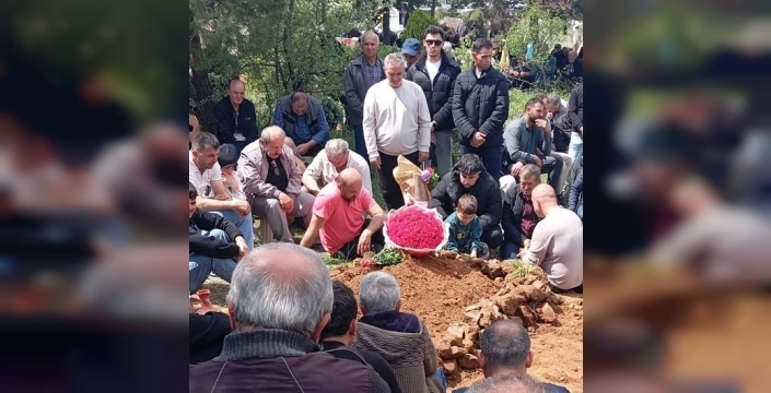 Burdur'da düğün günü hayatını kaybeden genç çift toprağa verildi