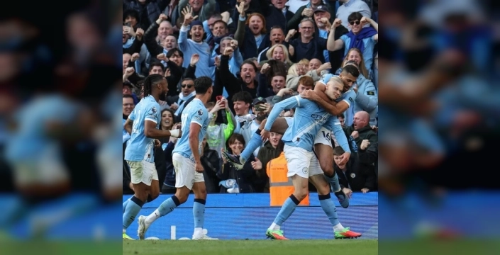 Etihad'da heyecan dolu mücadele: Manchester City, Arsenal'ı 2-1 yendi