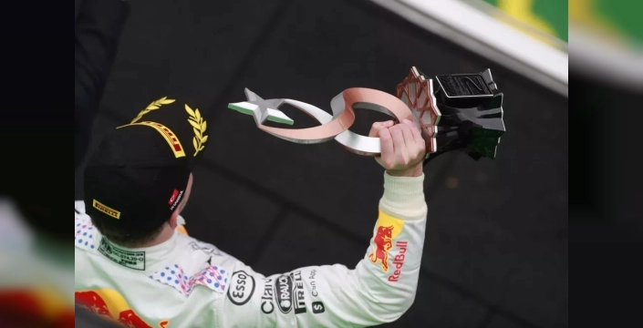 Formula 1 Türkiye'ye döndü: Bakan Ersoy, uzun bir maratonun sonuna geldik dedi