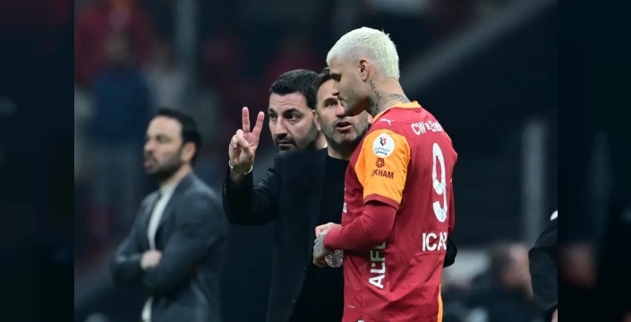 Galatasaray'ın berabere kalması spor yazarlarını ikiye böldü: 'Okan Buruk'un başı ağrıyacak!