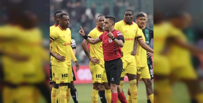 Göztepe'den VAR'a isyan: Penaltı kararı spor kamuoyunda şok etkisi yarattı!
