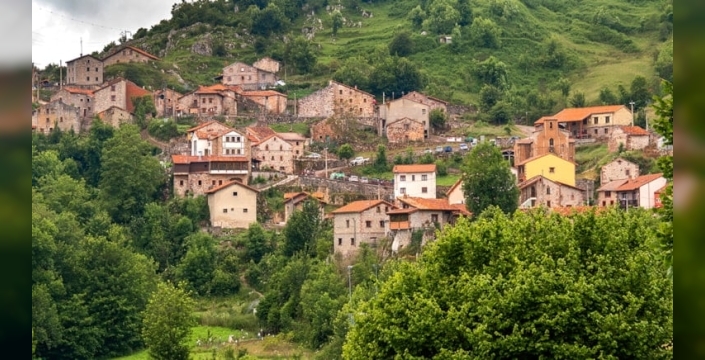 İspanya'nın Karadeniz'i Anımsatan Doğal Güzelliği Dünyayı Büyüledi: Picos de Europa Zirvede!