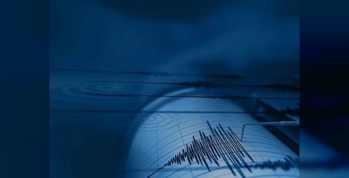 Japonya'da 7.5 büyüklüğünde deprem, 3 metrelik tsunami uyarısı yapıldı