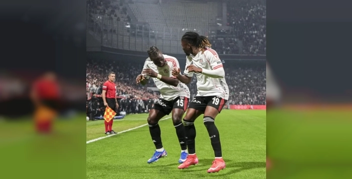 Kartal yarı finale uçtu: Beşiktaş, Alanyaspor'u 3-0'la ezerek adını yarı finale yazdırdı!