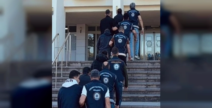 Muğla'da göçmen kaçakçılarına büyük operasyon: 8 gözaltı